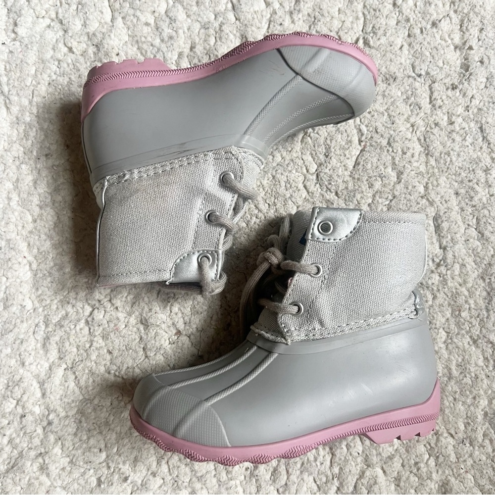 Sperry: Girl's Gray and Pink Port Duck Lace Up Boots Size 10M Style: 162060